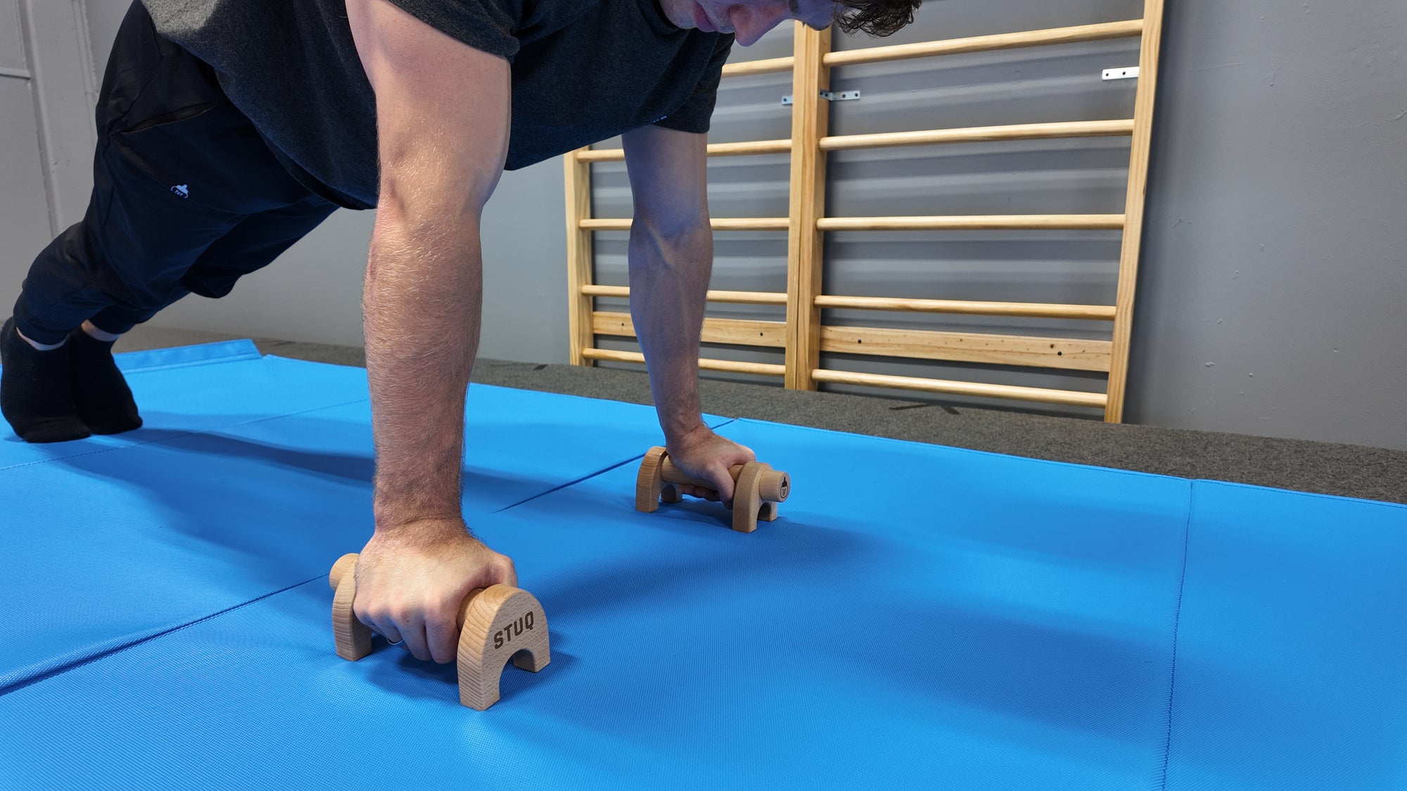 Parallettes – Compact & Foldable